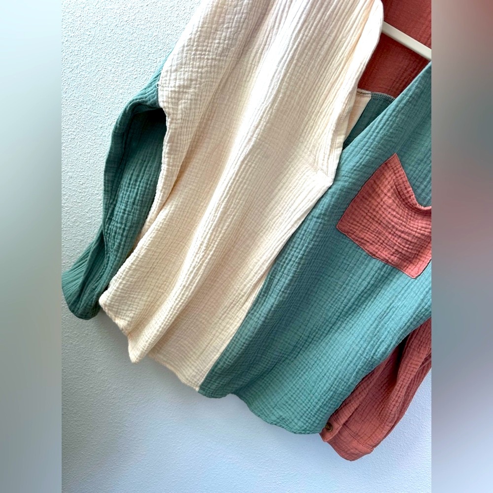 Colorblock Shirt - Picture 3 of 13